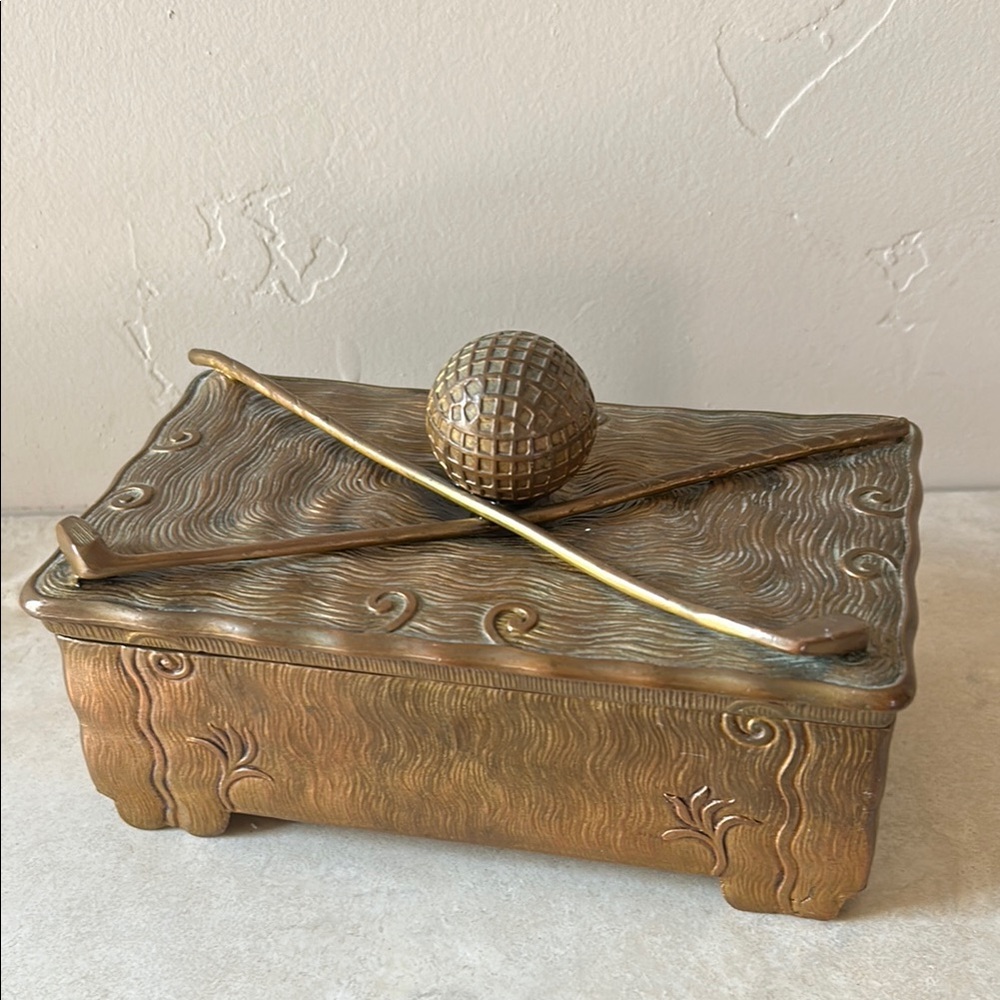 Vintage Jennings Brothers Golf cigar Box